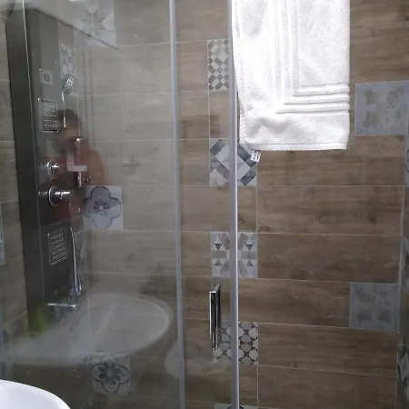 Bed and Breakfast Il Genio Del Porto - Mabbonath 2*