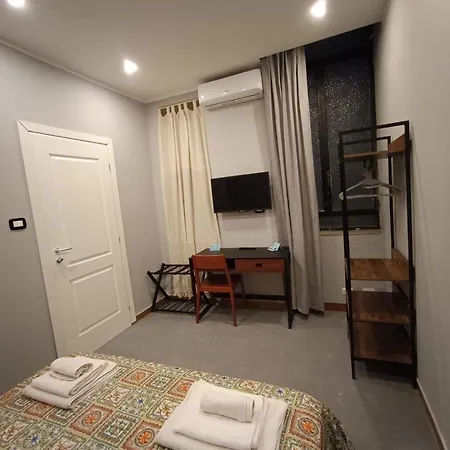 Bed & Breakfast Il Genio Del Porto - Mabbonath 2*